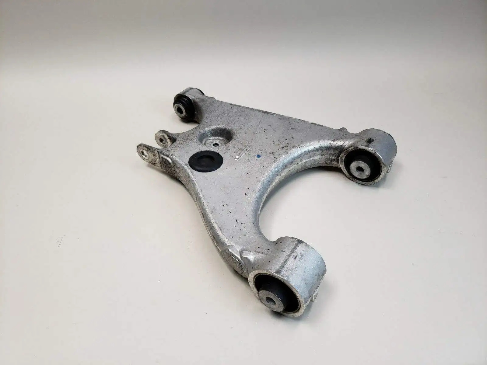 GZTY High Quality New Rear Control Arm Suspension Arm for Tesla Model S/X OE 1027451-00-F 6006774-00-B for Tesla Model 3 - Image 4