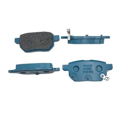 GZTY خدمة OEM عالية الجودة شبه معدنية قطع غيار فرامل السيارات بطانة لـ Toyota 04466-12130